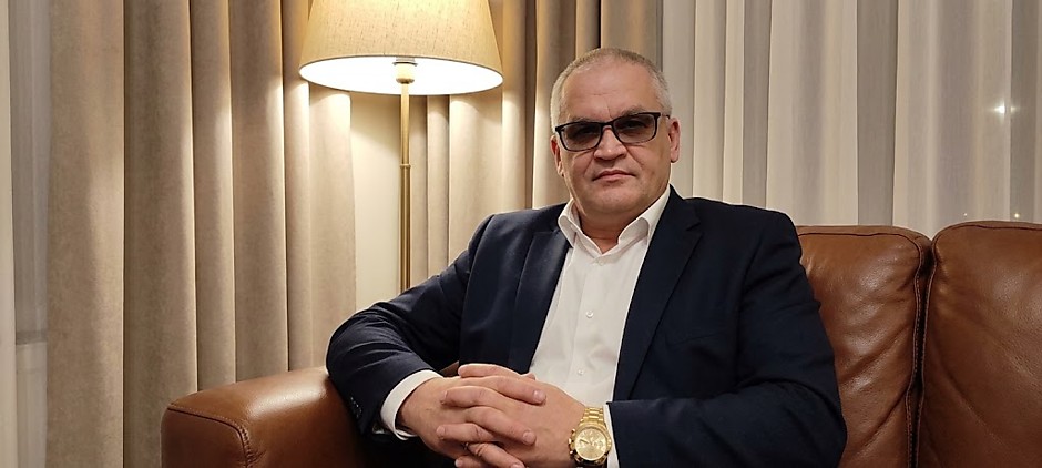 Контакты